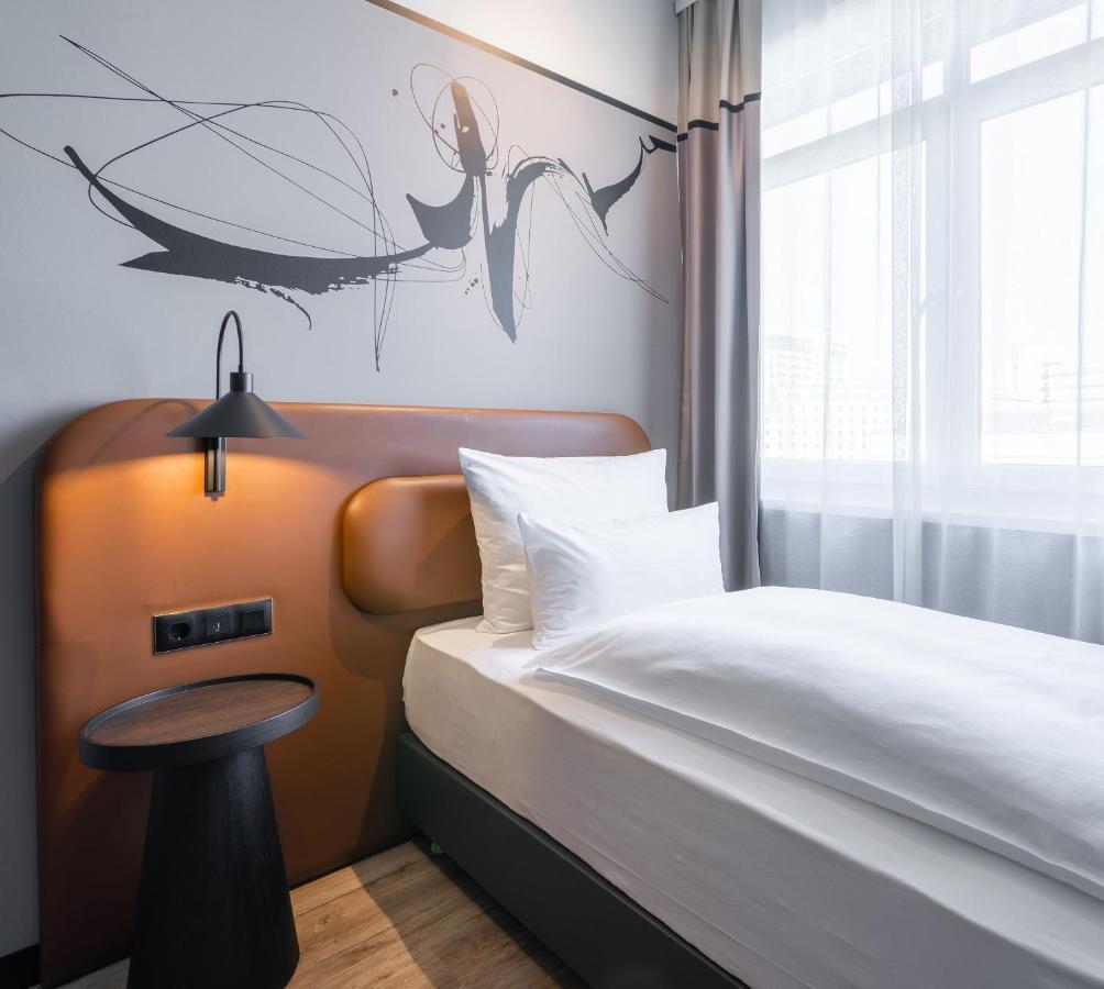 TITANIC Comfort Kurfürstendamm Berlin Exterior foto