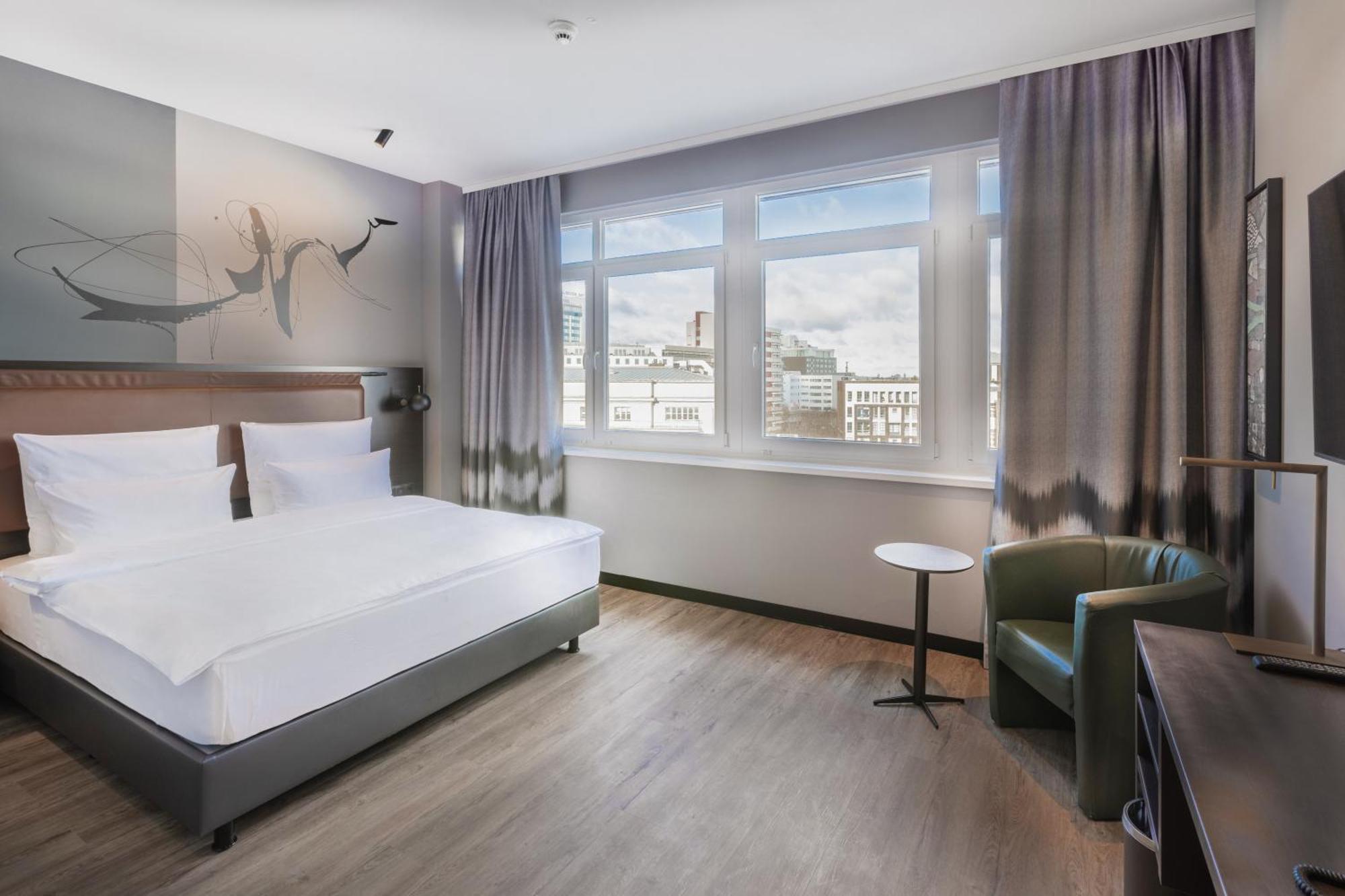 TITANIC Comfort Kurfürstendamm Berlin Exterior foto