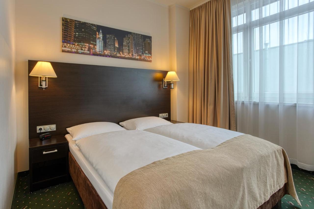 TITANIC Comfort Kurfürstendamm Berlin Exterior foto